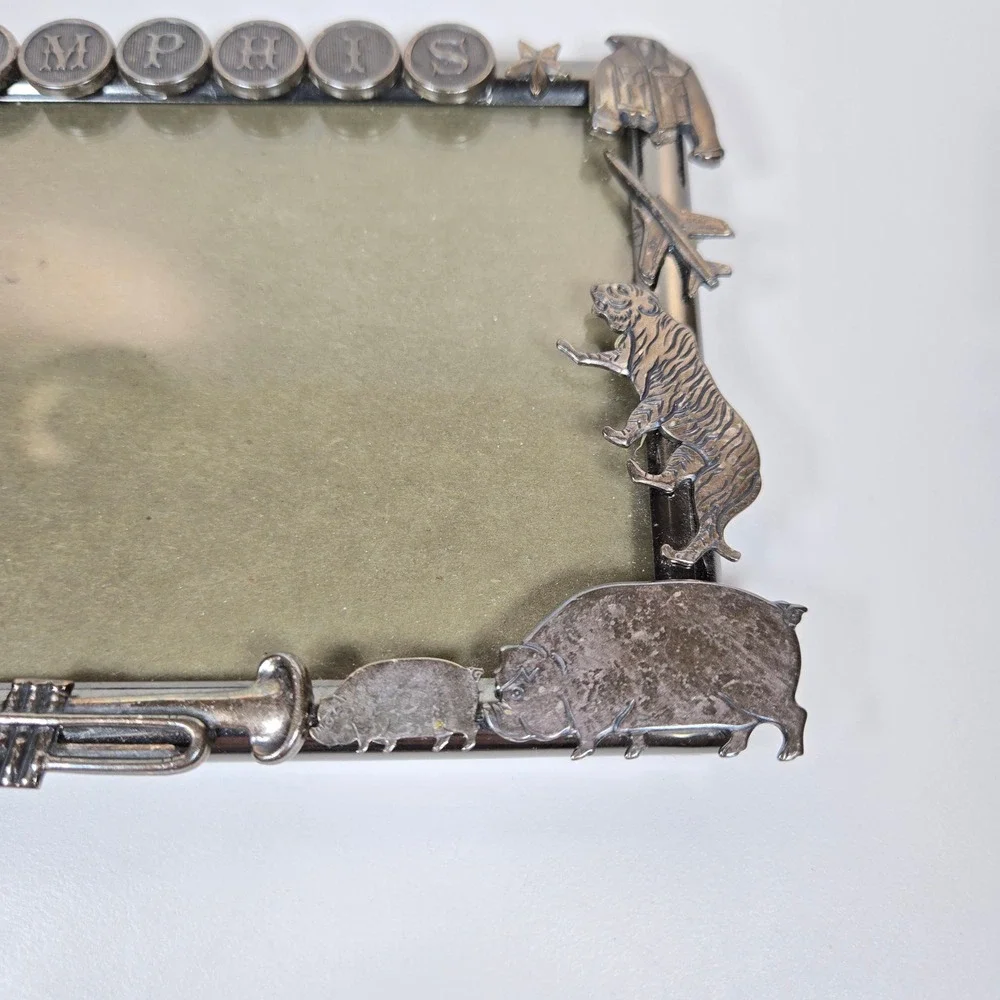Memphis Tennessee Souvenir Picture Frame Silver Plated 3D charms Riverboat Music